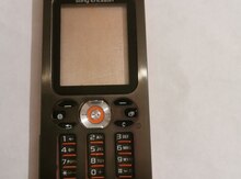 "Sony Ericsson W880 FlameBlack" korpusu