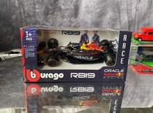 Коллекционная модель "Red Bull RB19  Oracle team F1 2023"