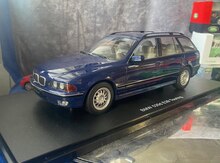 Коллекционная модель "BMW 530d E39 Touring blue 1997"