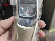 "Nokia 8850" korpusu