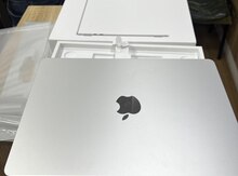 Apple Macbook Air m2 13.6  8.256GB