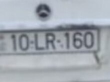 Avtomobil qeydiyyat nişanı - 10-LR-160