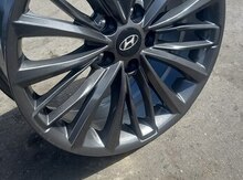 "Hyundai" diski R18