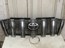 "Toyota" radiator barmaqlığı