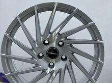 "Hyundai Elantra" üçün "Vossen" diskləri R17 