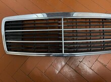 "Mercedes W202" radiator barmaqlığı