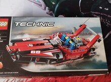 Lego "Technic Boat"
