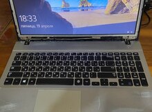 Ноутбук "Samsung NP300E5E 15.6" 