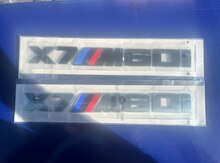 "BMW X7M60i" logosu