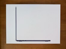 Apple Macbook Air 13.6-inch M3 8/256 GB 