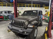 "Jeep Wrangler 2018-2024" kapotu