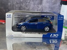 Коллекционная модель  "Hyundai i30 5 door blue 2012"