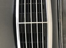 "Mercedes W211" radiator barmaqlığı