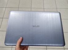 Asus Core i3 7020U