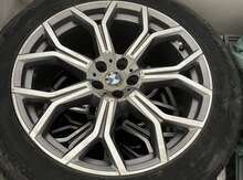 "BMW X7" diski R21