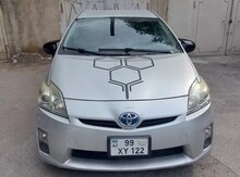 "Toyota Prius, 2010 il" icarəsi