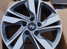 "Hyundai Elantra" diskləri R17 