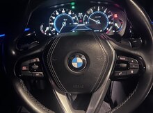 "BMW G30" arxa stop farası və sükanı