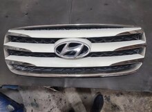 "Hyundai Santa Fe 2010-2012" radiator barmaqlığı