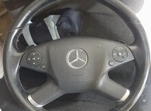 "Mercedes" sükan