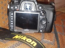 Fotoaparat "Nikon 7000"