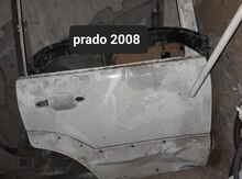 "Toyota Prado" qapısı