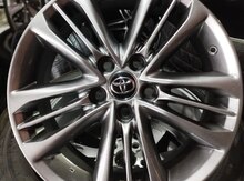 "Toyota Camry" diskləri R17 