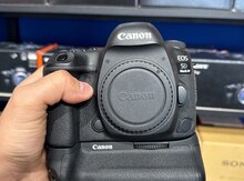 Fotoaparat "Canon Eos 5D Mark IV+Grip 16K Probeg"