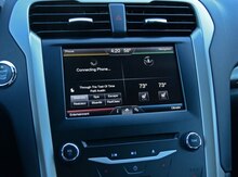 "Ford Fusion" monitoru "SYNC"
