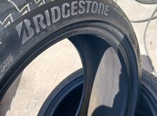 "Bridgestone Turanza" şinləri 235/45 R18
