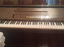 Pianino "Petrof"