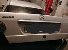 "Mercedes W202" baqajı 