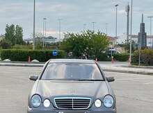 Mercedes E 240, 2001 il