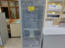 Soyuducu vitrin "Biryusa"