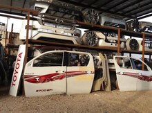 "Toyota Hilux" qapıları