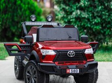 Uşaq avtomobili "Toyota"