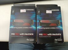 Samsung 990 PRO with HeatSink