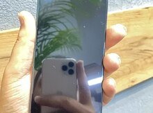 "Apple iPhone 11" ekranı