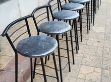 Bar oturacaqları