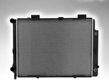 "Mercedes W210, M104" mühərrik üçün radiator 