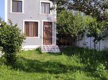 Həyət evi kirayə verilir, Muxas k.