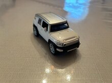 "Toyota FJ Crusier" modeli