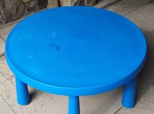 Uşaq masası