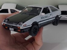 "Toyota Trueno AE86 1980s" modeli