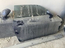 "Dodge Challenger" qapısı