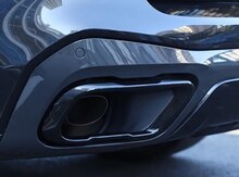 "BMW X5 G05" arxa qara xrom başlığı