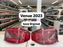 "Hyundai Venue 2021" stop işığı