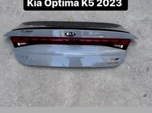 "Kia Optima 2023" baqajı