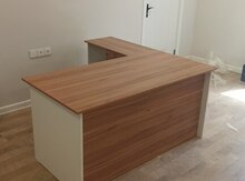 Ofis masası