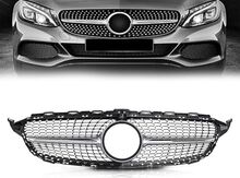 "Mercedes-Benz W205" radiator barmaqlığı